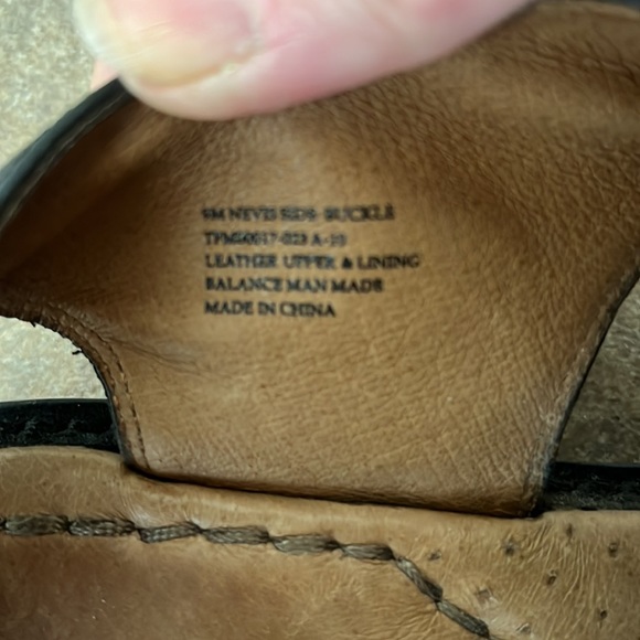 Tommy Bahama Nevis Sandals - Picture 3 of 3